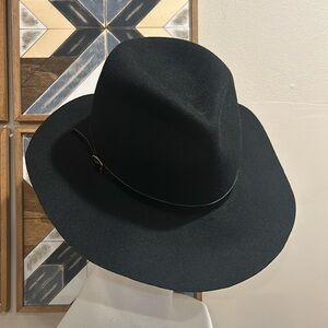Cuyana Hat - Black Felted size 58